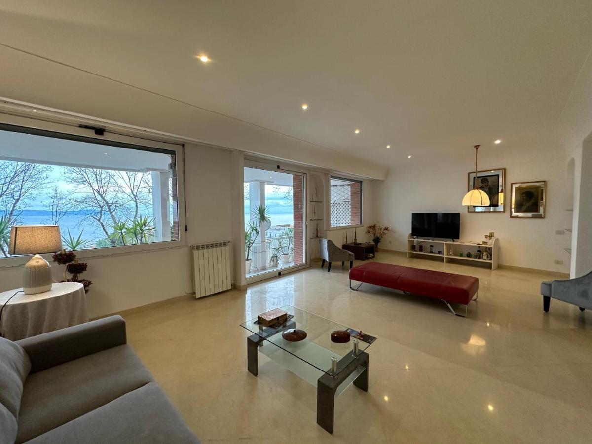 Apartment Pf Luxury Petrarca Posillipo Capri View - My Place